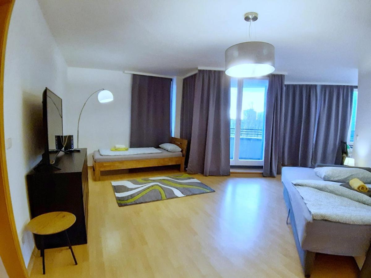 LEA-Apartment, 2 Raum, Balkon TG zentral am Park Leipzig Bagian luar foto