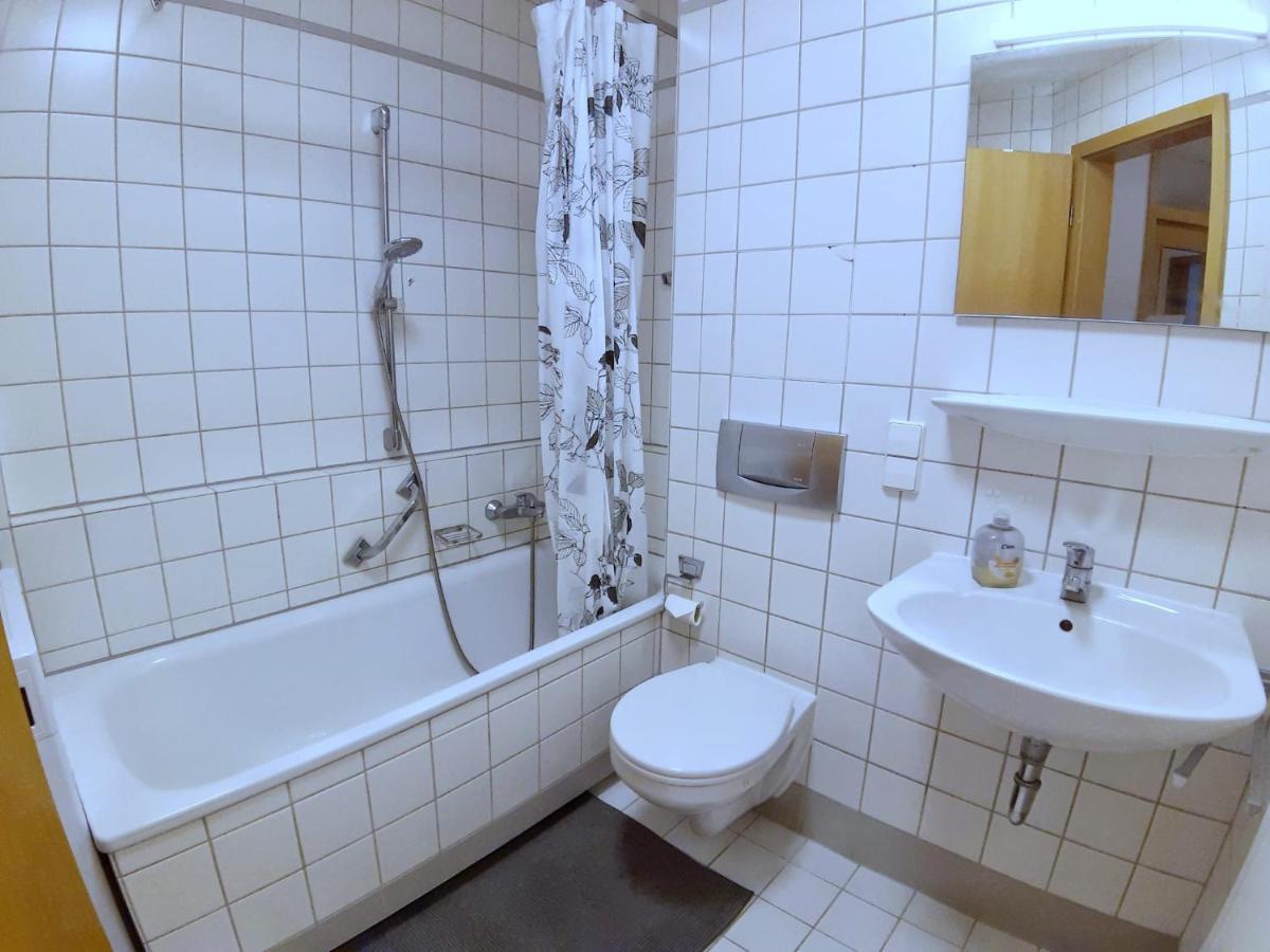 LEA-Apartment, 2 Raum, Balkon TG zentral am Park Leipzig Bagian luar foto